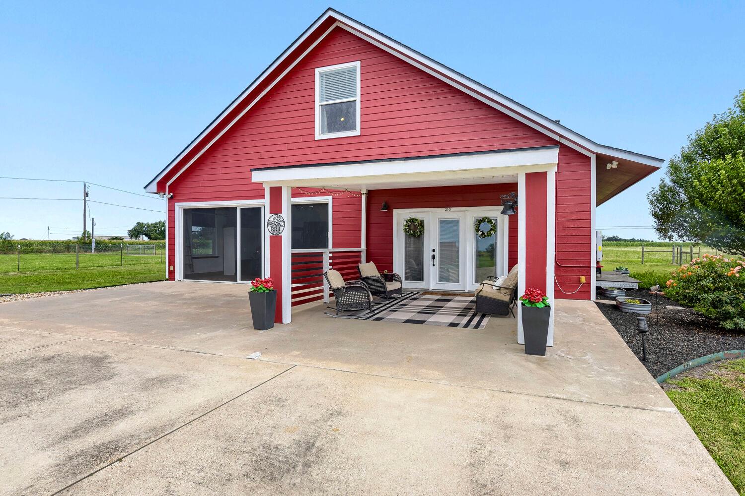 210 Battleground Cir