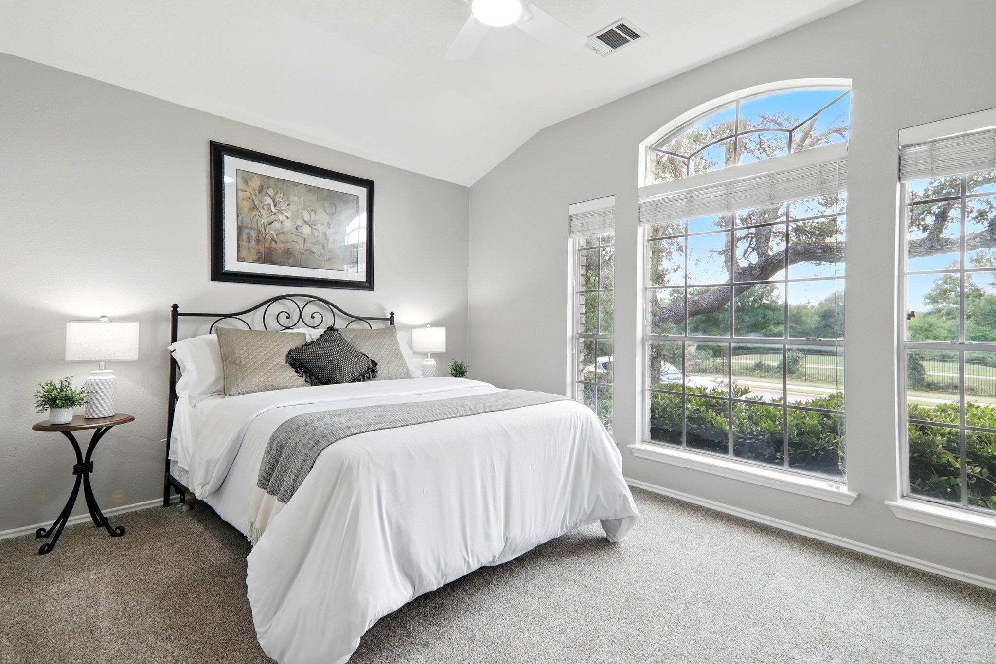 10733 Quarry Oaks Trl Property Photo 14