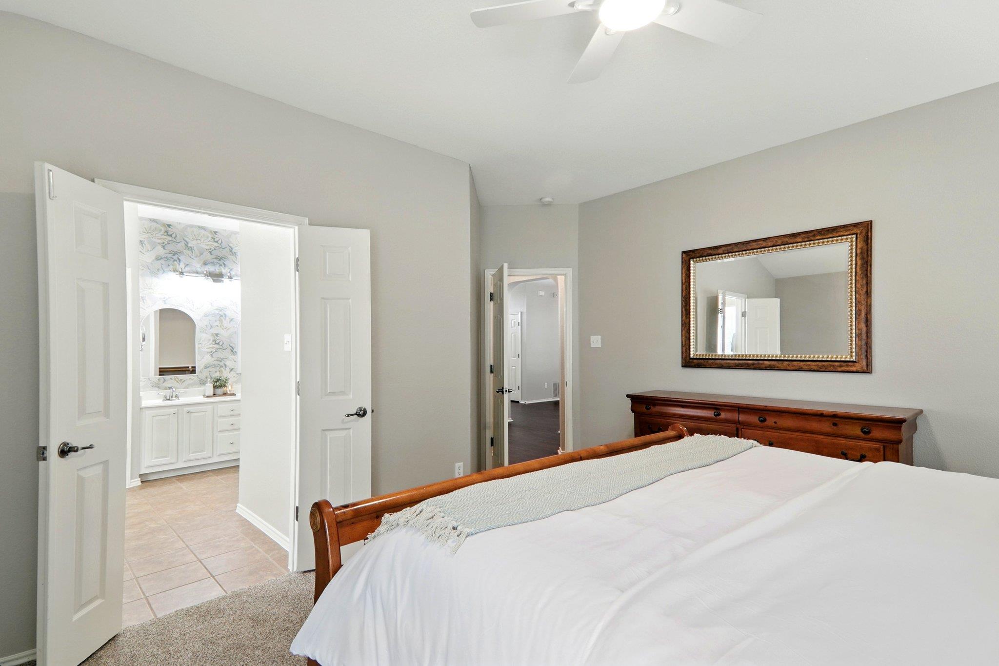 10733 Quarry Oaks Trl Property Photo 19