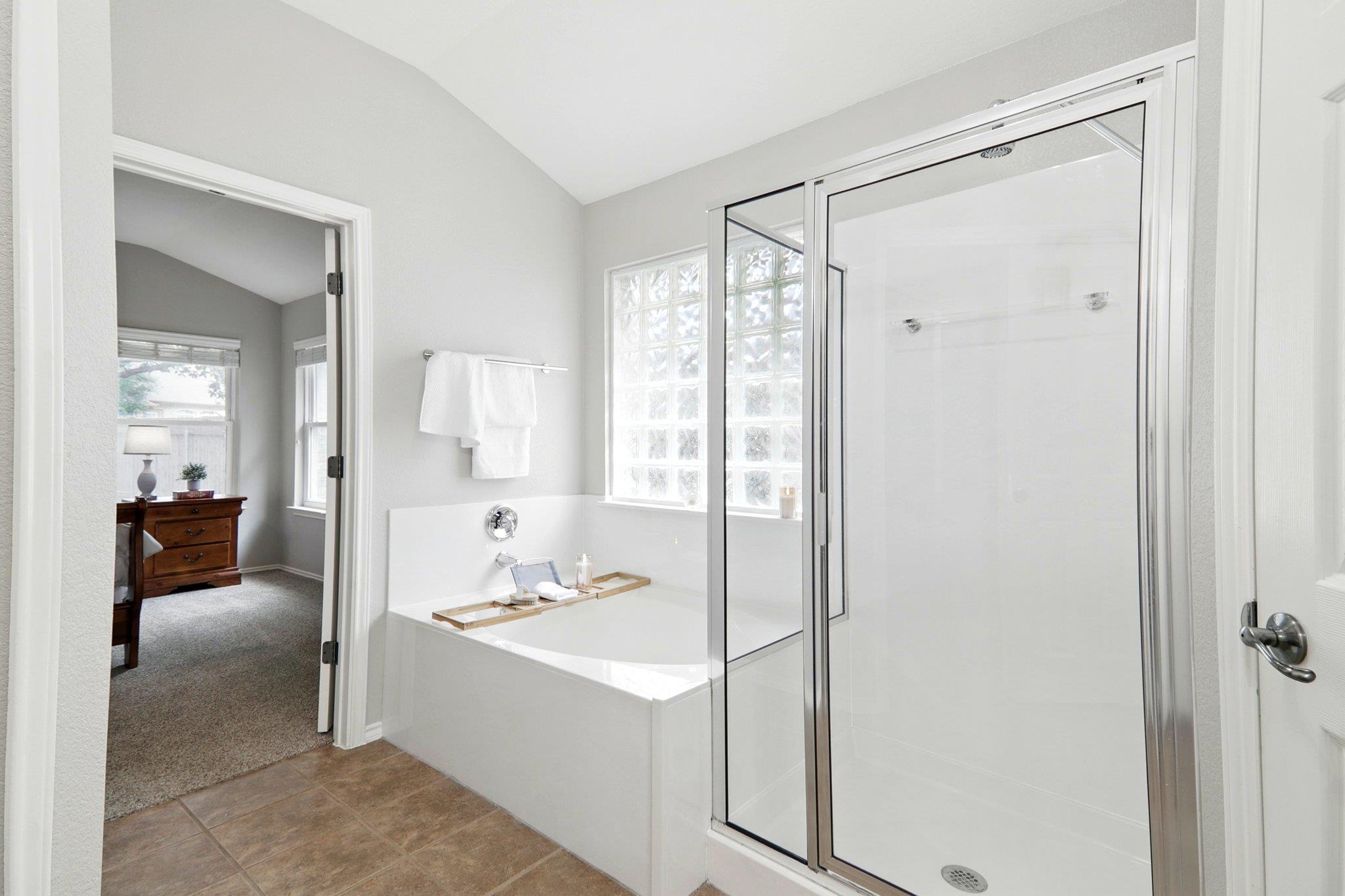 10733 Quarry Oaks Trl Property Photo 21