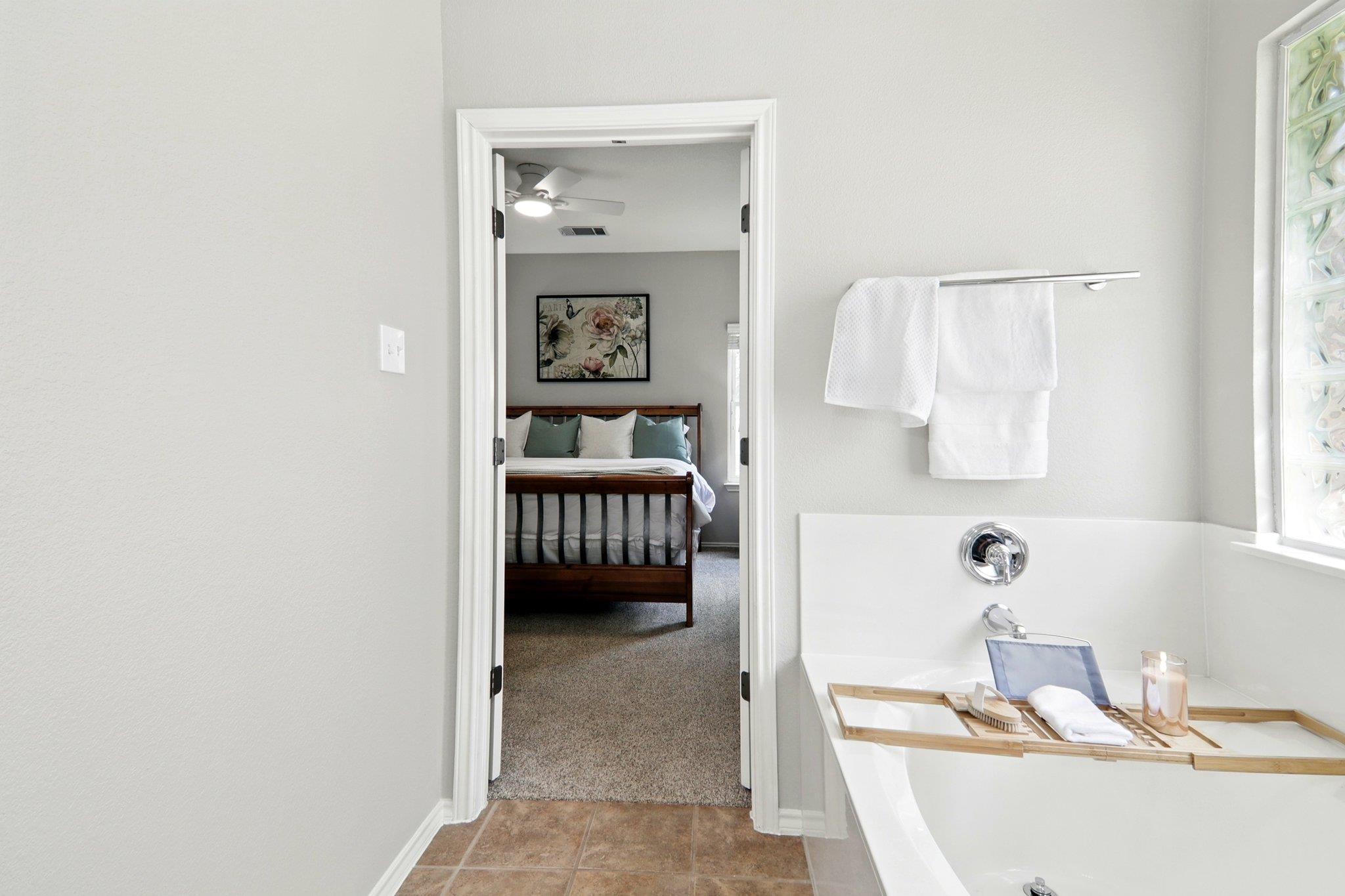 10733 Quarry Oaks Trl Property Photo 25