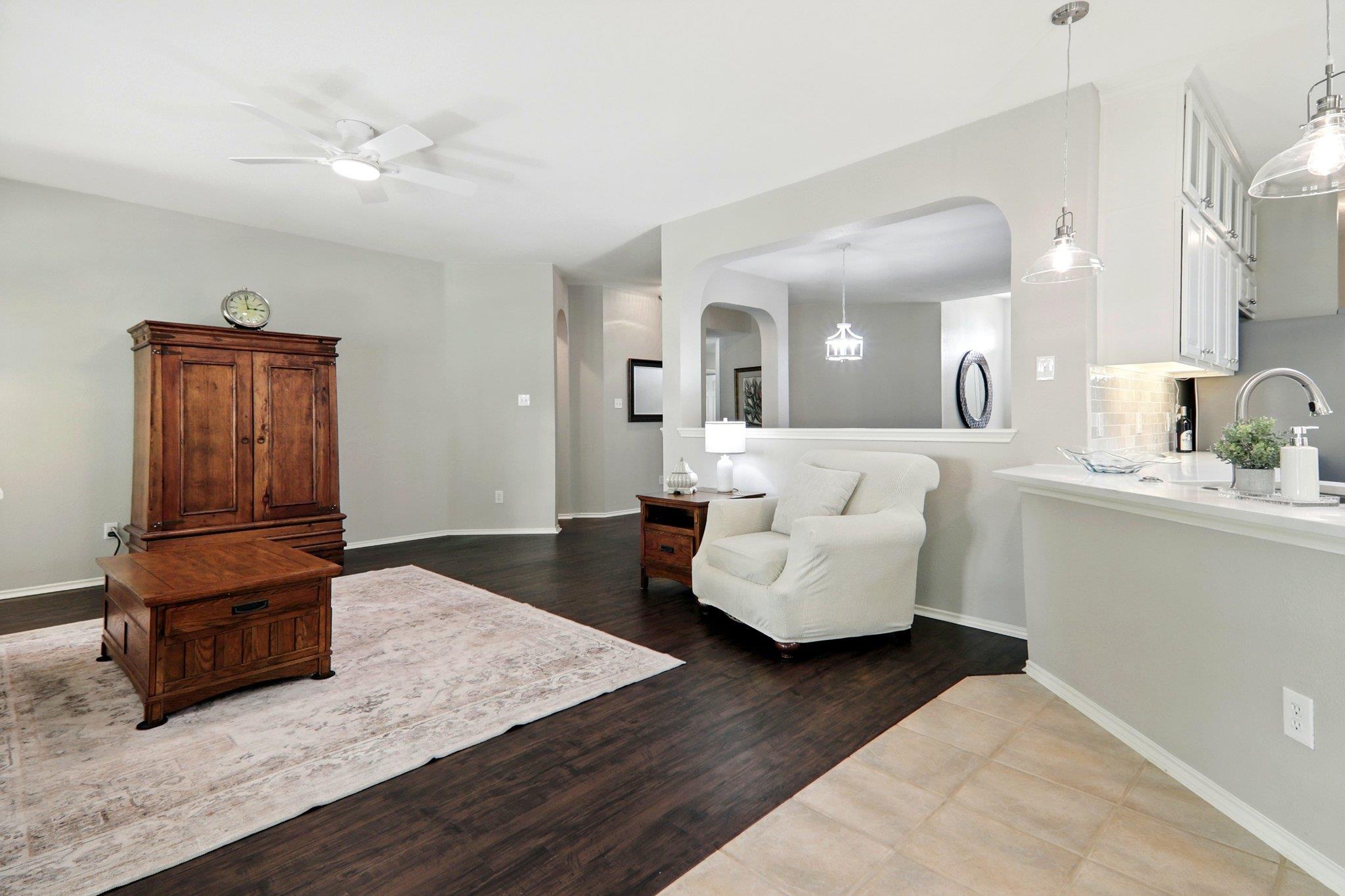 10733 Quarry Oaks Trl Property Photo 26