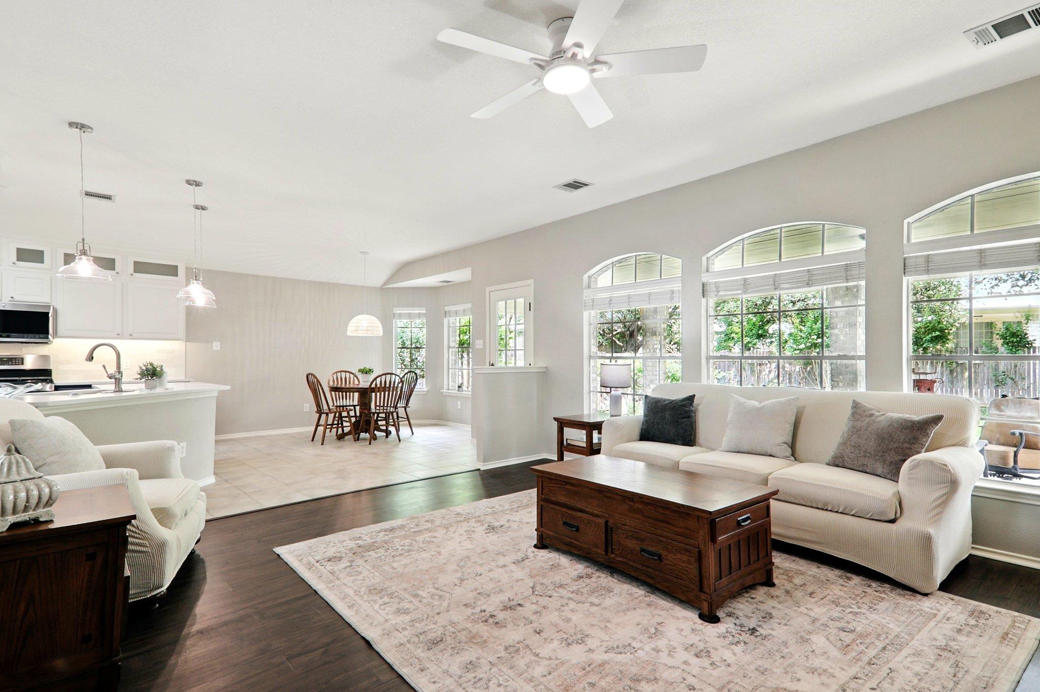 10733 Quarry Oaks Trl Property Photo 29