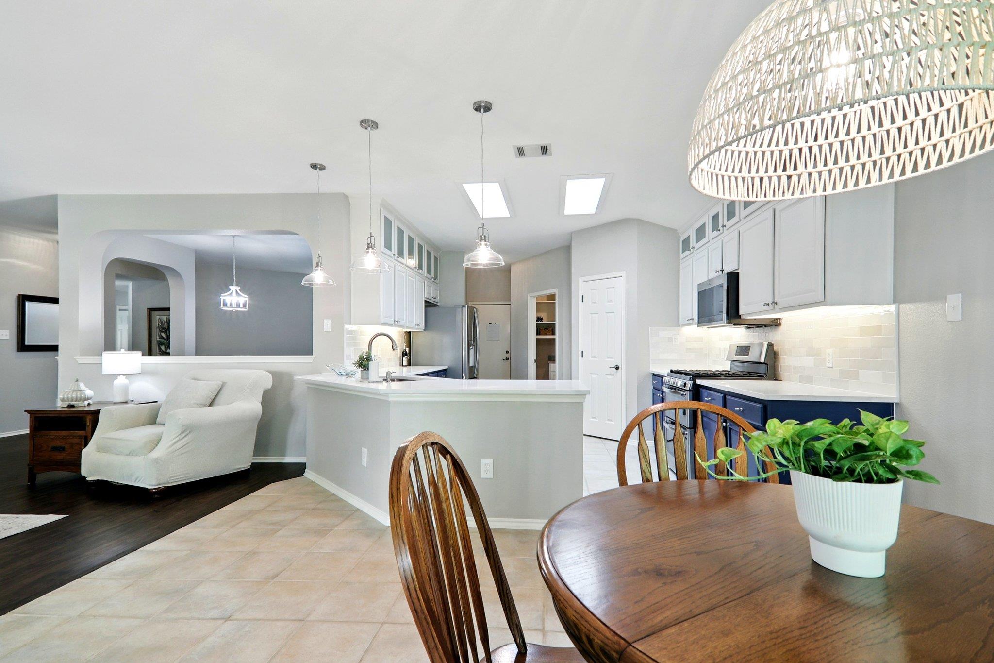 10733 Quarry Oaks Trl Property Photo 31