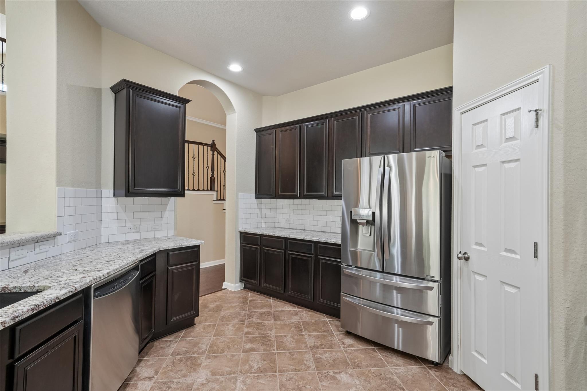 865 Santa Cruz None Property Photo 8