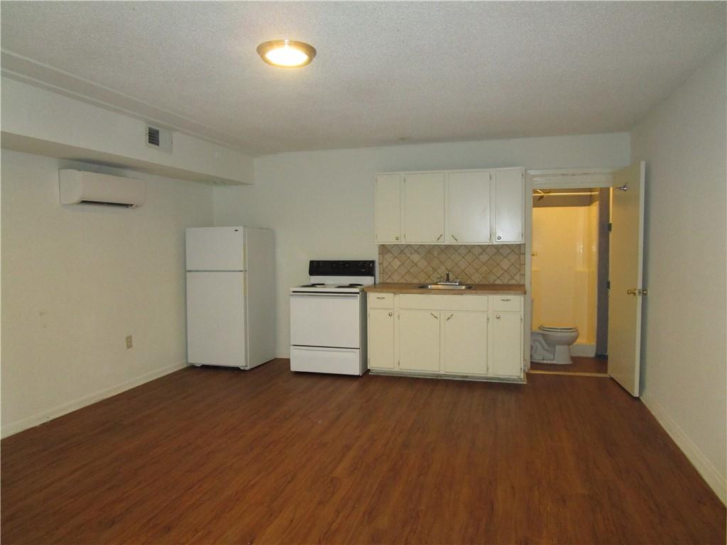 4709 Harmon Ave #322 Property Photo 2