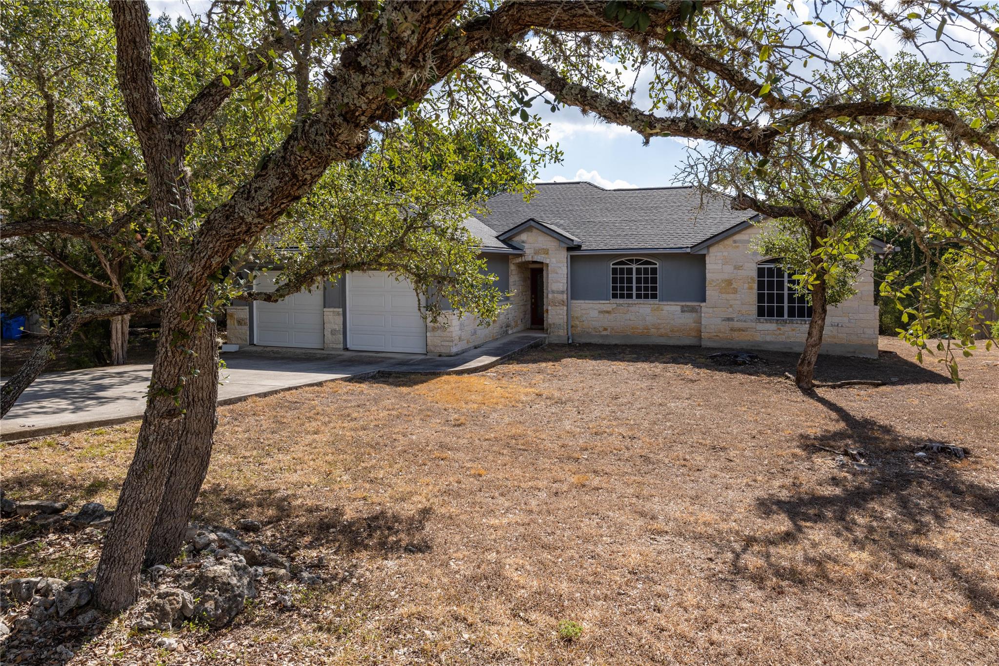 69 Augusta Dr Property Photo 2