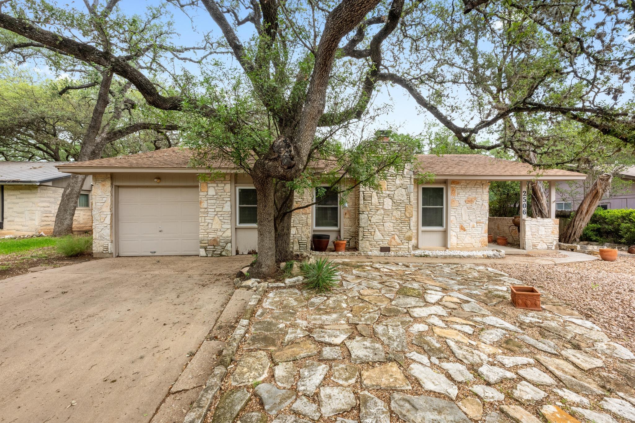 2506 Redleaf Ln Property Photo 1
