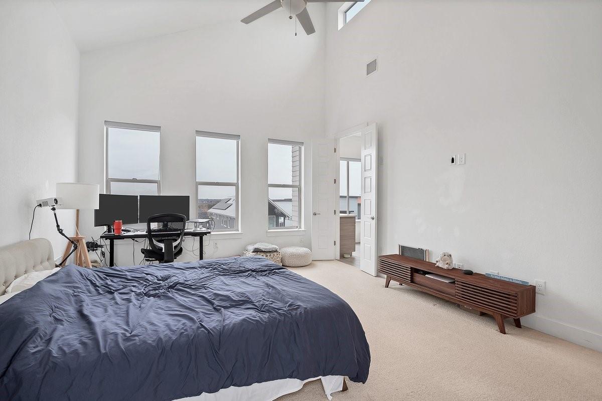 6013 Florencia Ln Property Photo 18