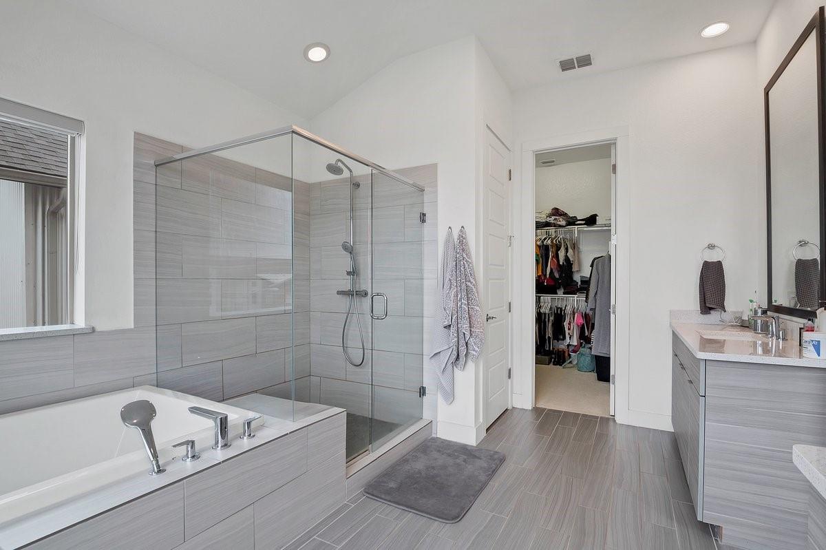 6013 Florencia Ln Property Photo 22