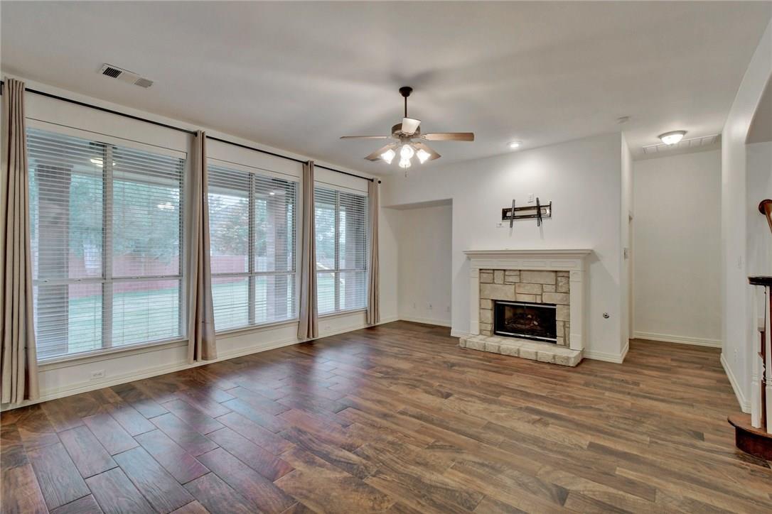 2814 Cool River Loop Property Photo 12