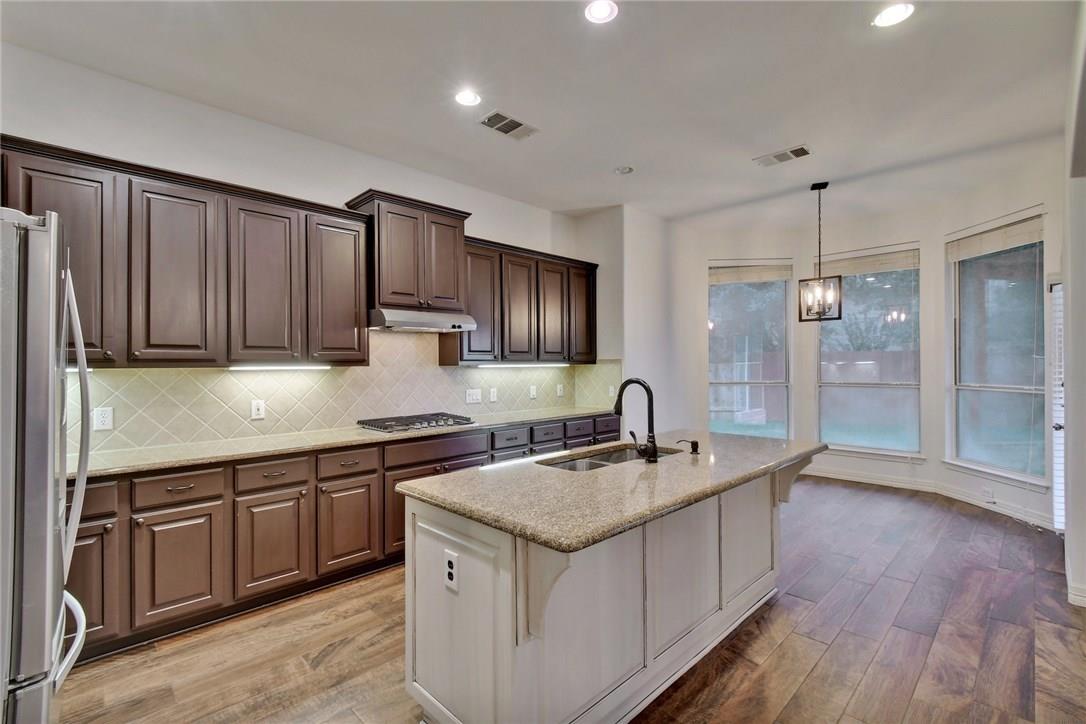 2814 Cool River Loop Property Photo 16
