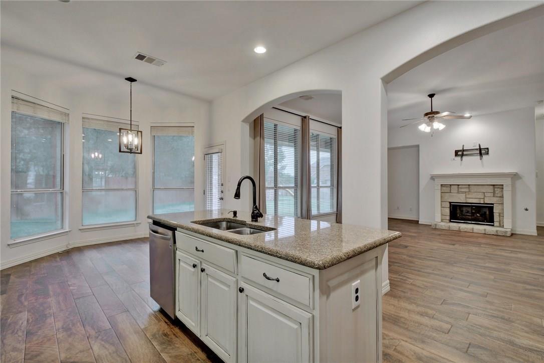 2814 Cool River Loop Property Photo 21