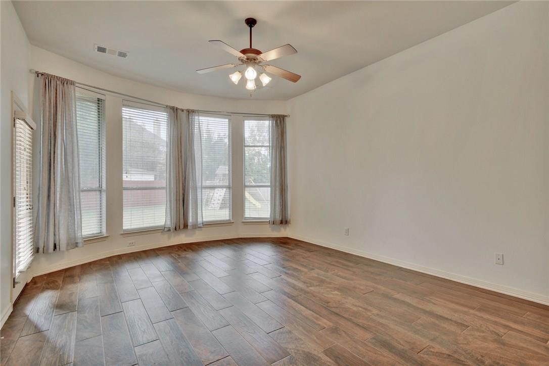 2814 Cool River Loop Property Photo 22