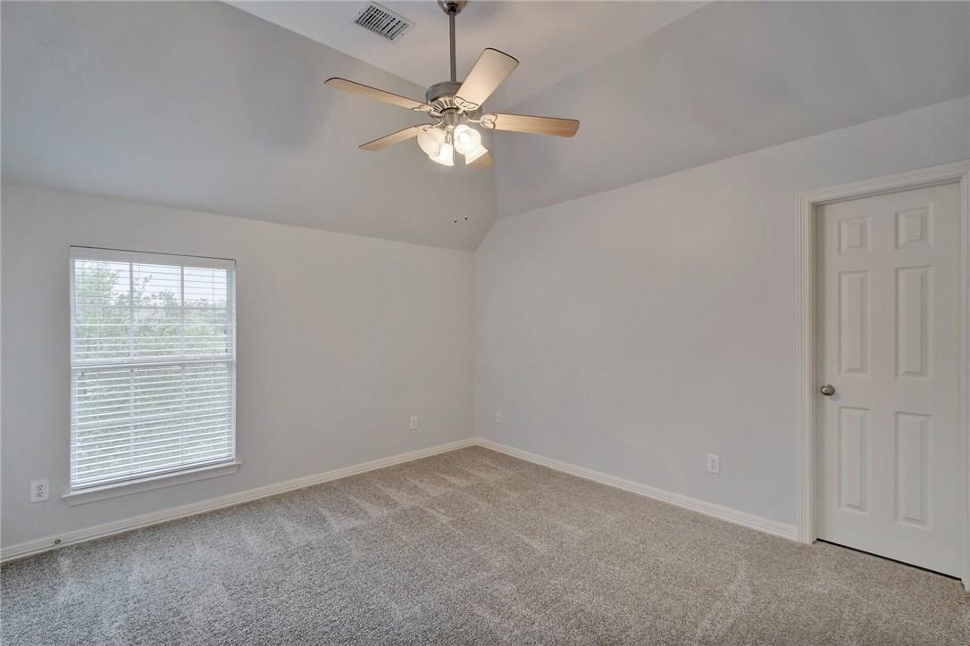 2814 Cool River Loop Property Photo 27