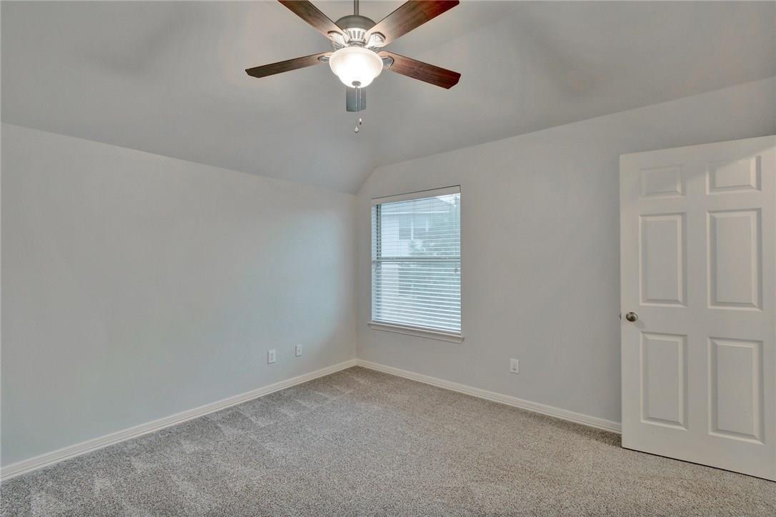 2814 Cool River Loop Property Photo 32