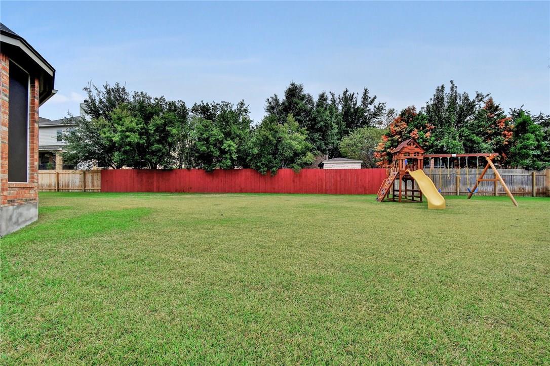 2814 Cool River Loop Property Photo 34