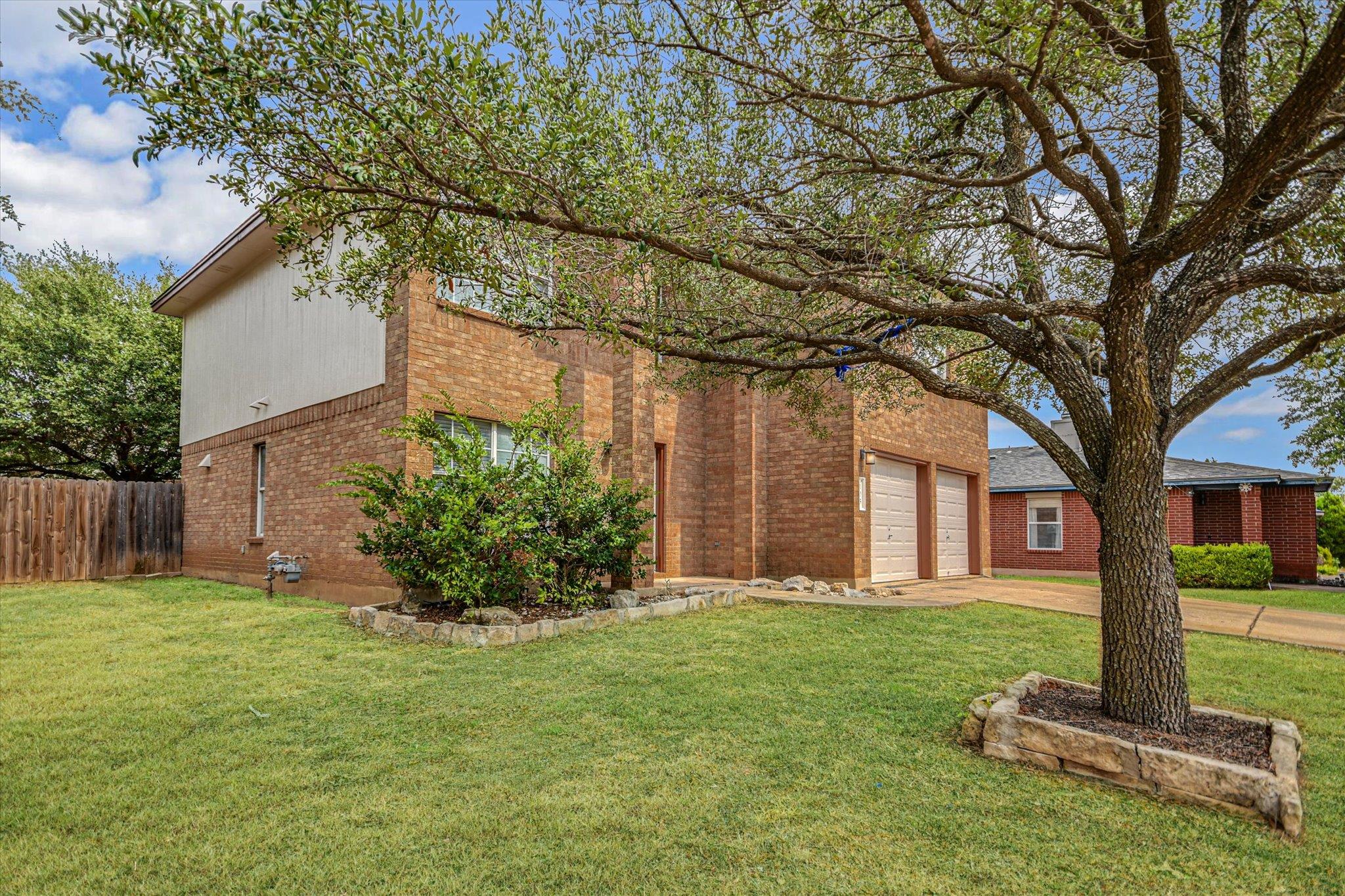 3181970 Property Photo 2