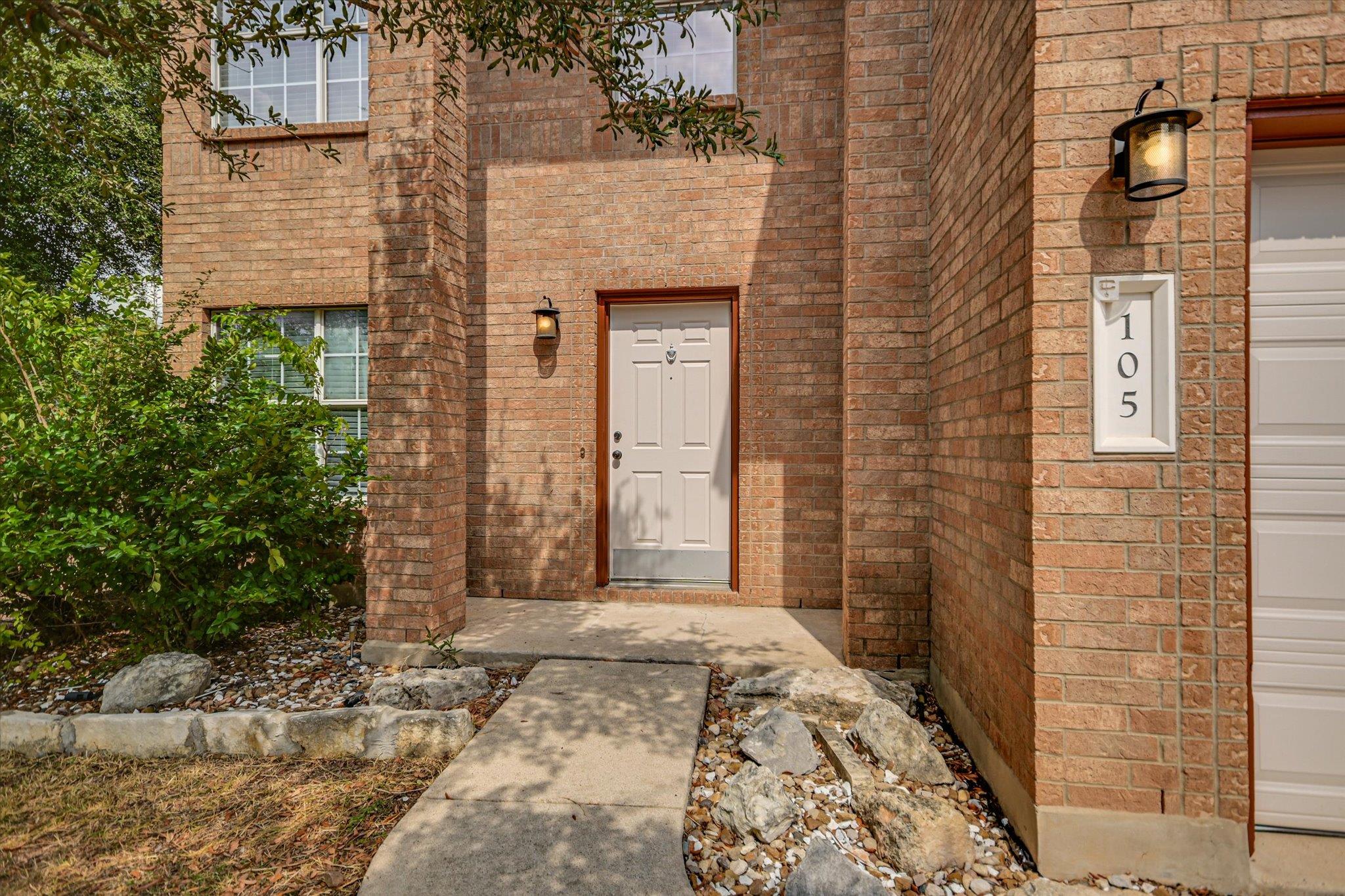 3181970 Property Photo 3