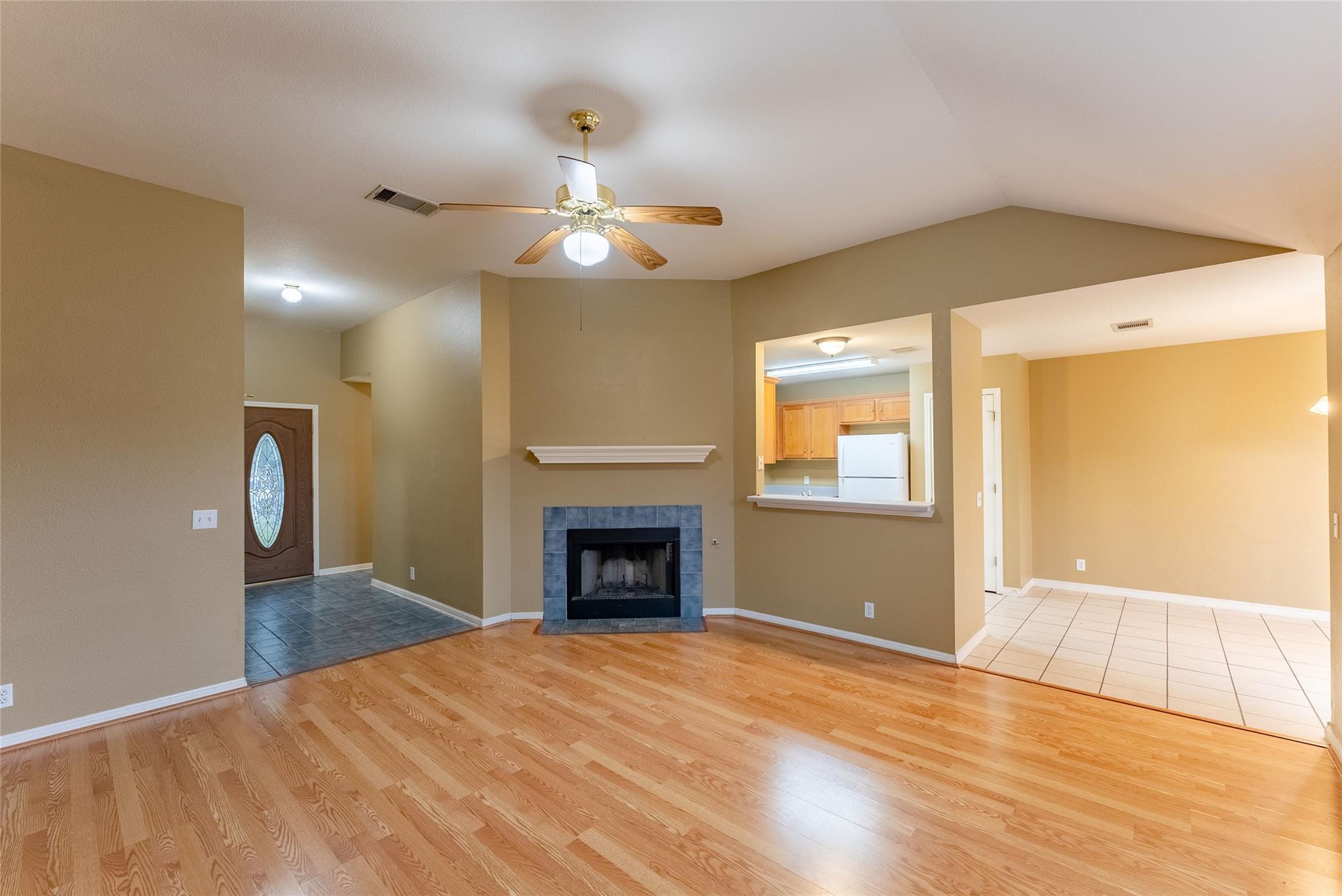109 Granite Shoals Dr Property Photo 6