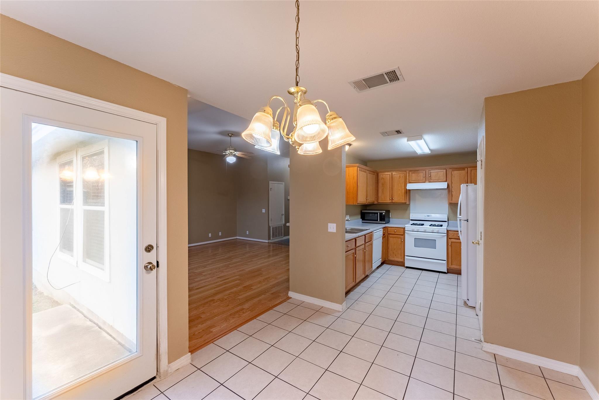 109 Granite Shoals Dr Property Photo 18