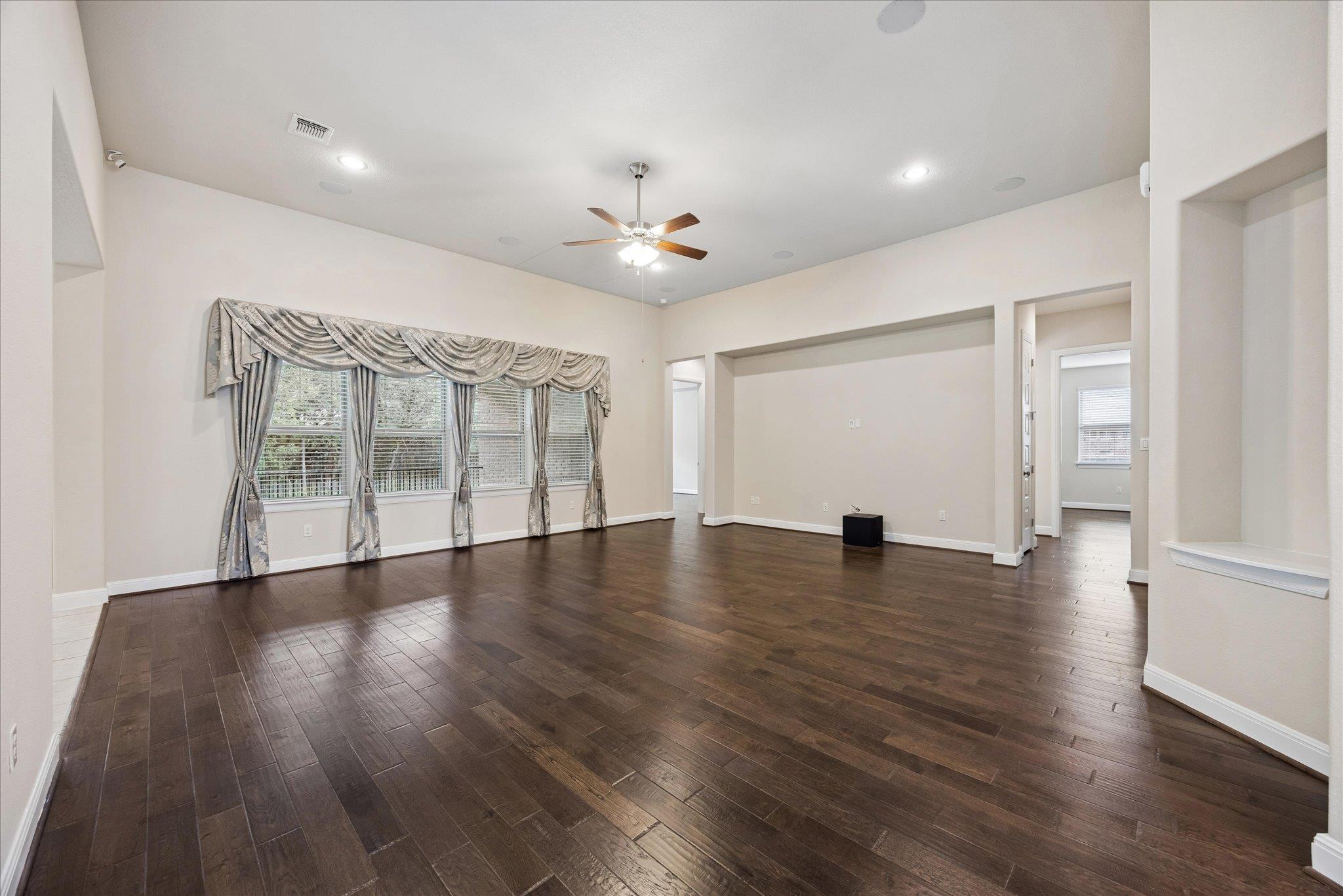 365 Arapaho Dr Property Photo 3