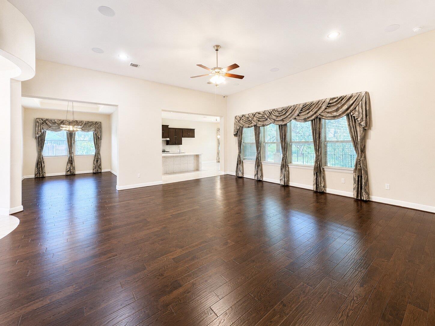 365 Arapaho Dr Property Photo 7