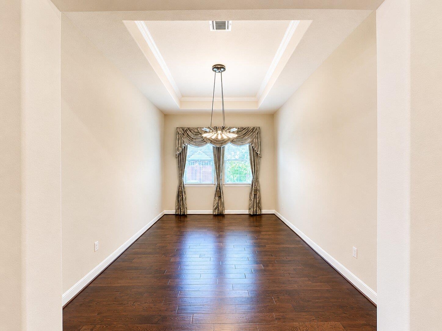 365 Arapaho Dr Property Photo 8