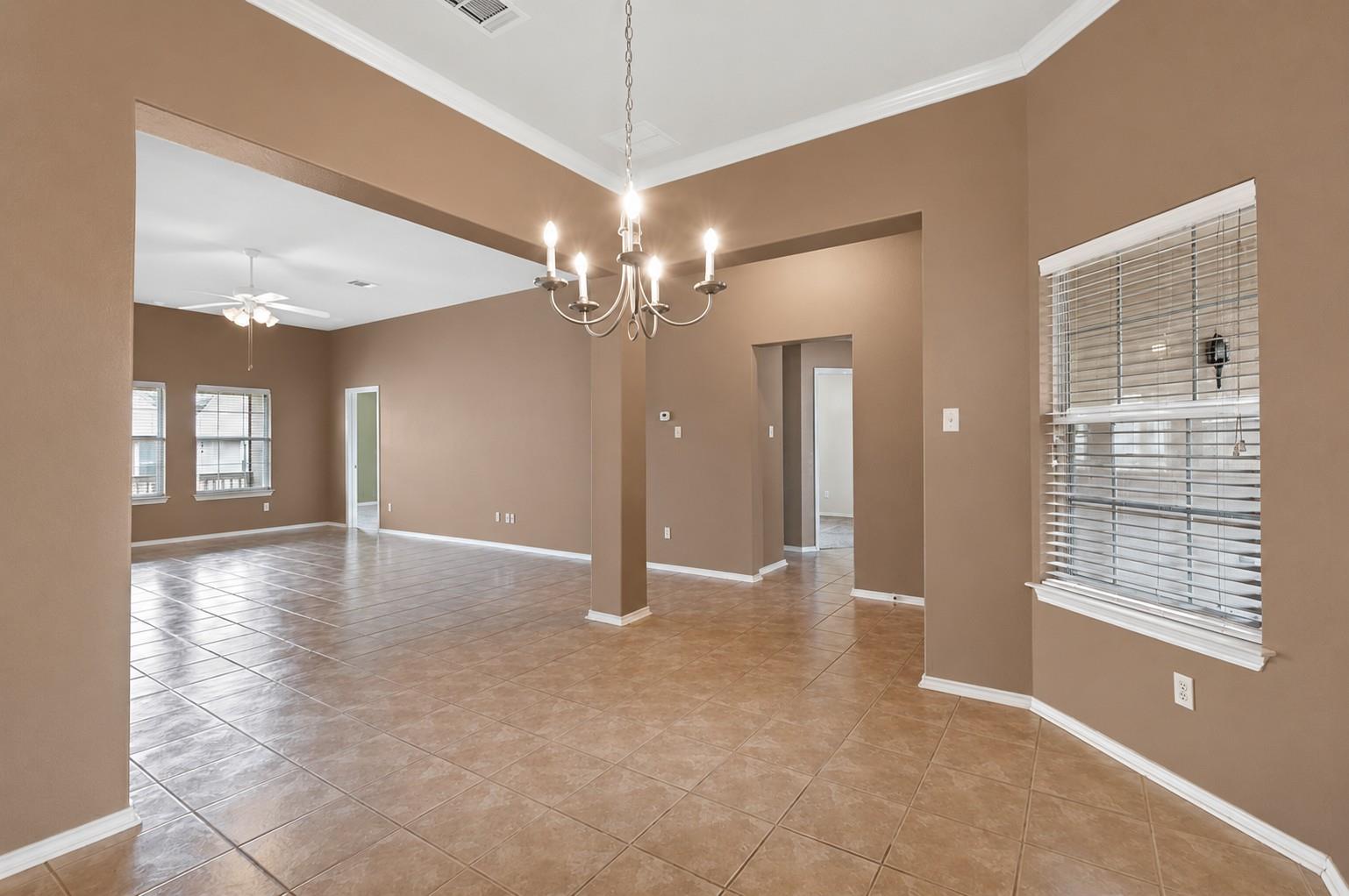 354 Camelia Pkwy Property Photo 2