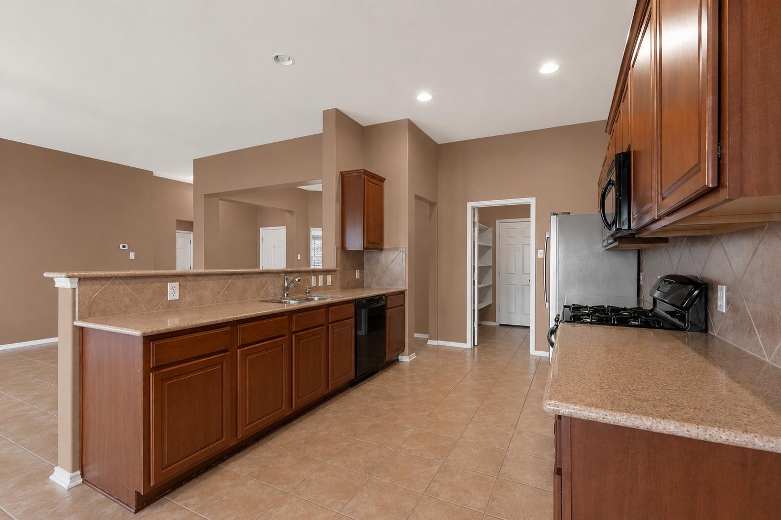 354 Camelia Pkwy Property Photo 6