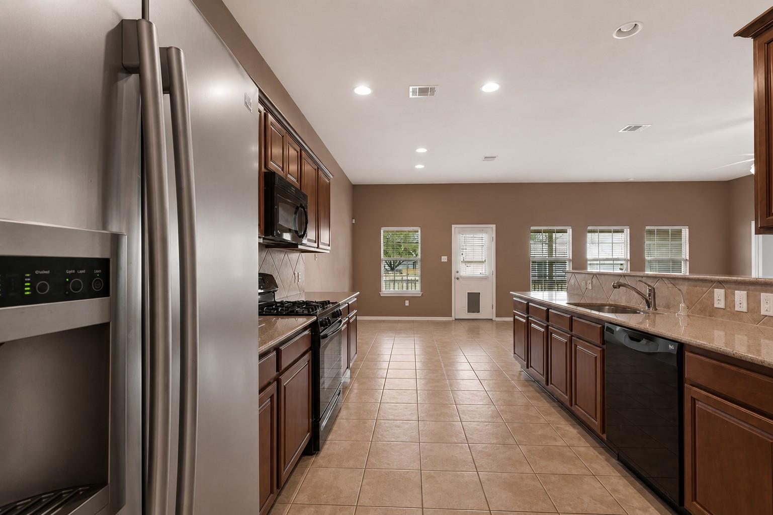 354 Camelia Pkwy Property Photo 8