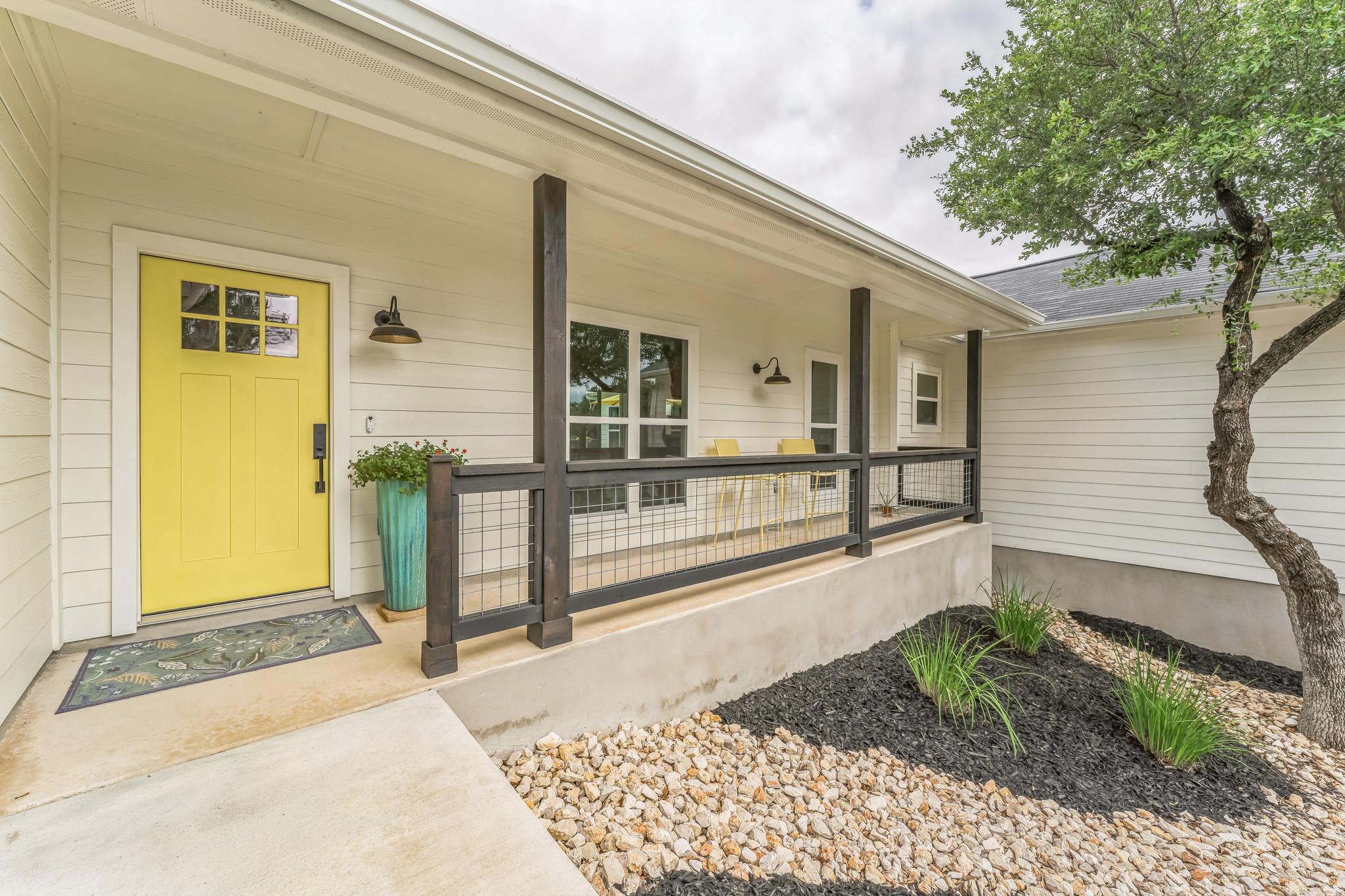 1174 Desiree St Property Photo 1