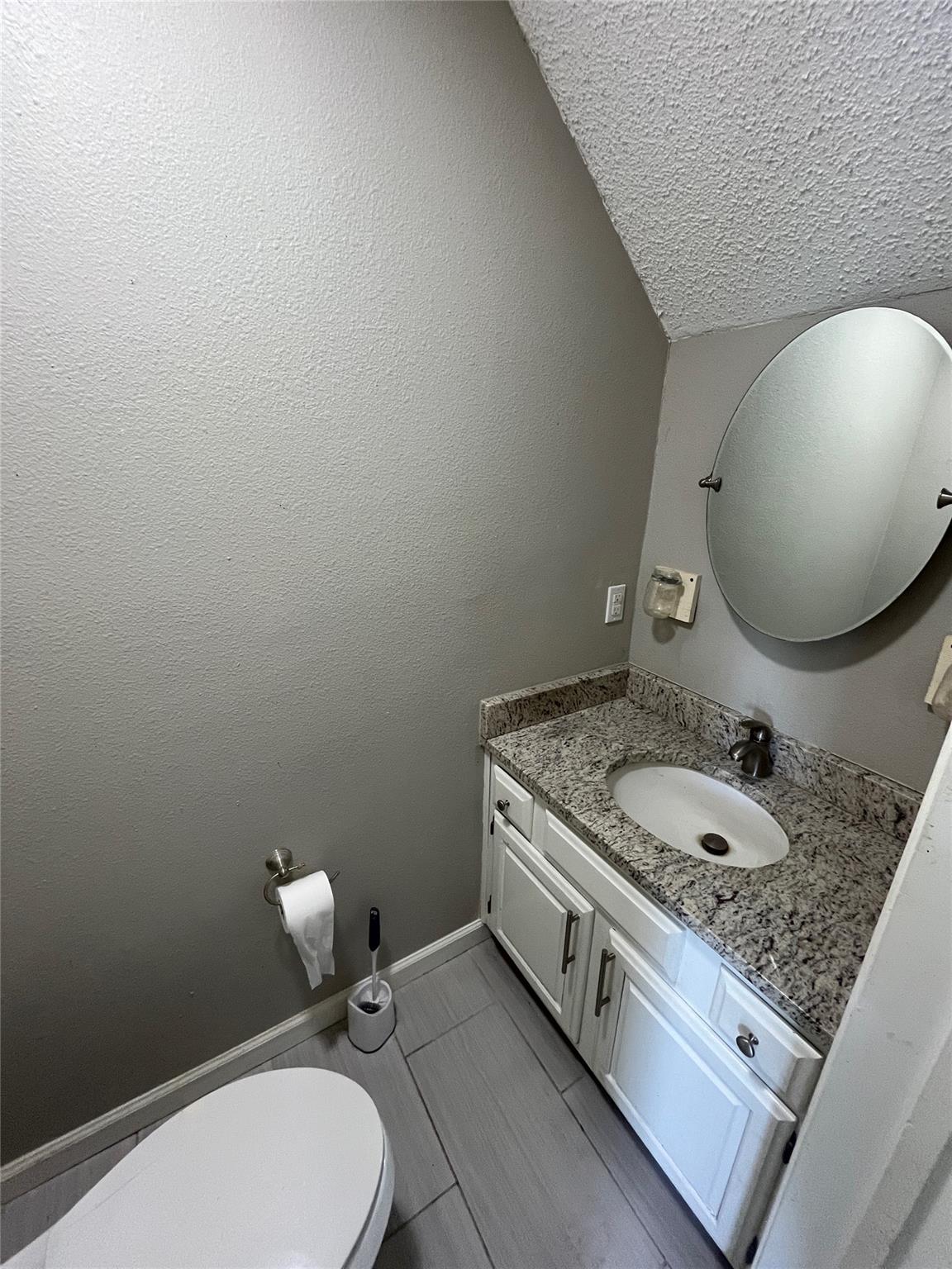 112 Hillside Cv #a Property Photo 6