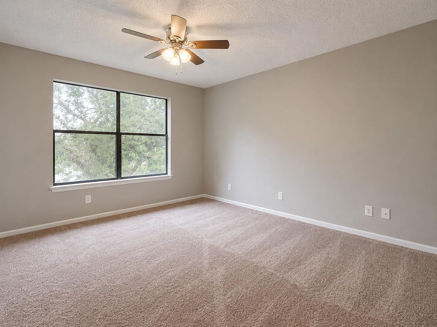 112 Hillside Cv #a Property Photo 7