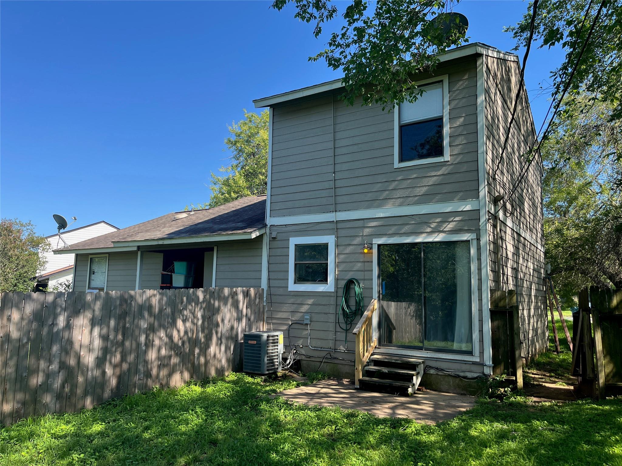 112 Hillside Cv #a Property Photo 10