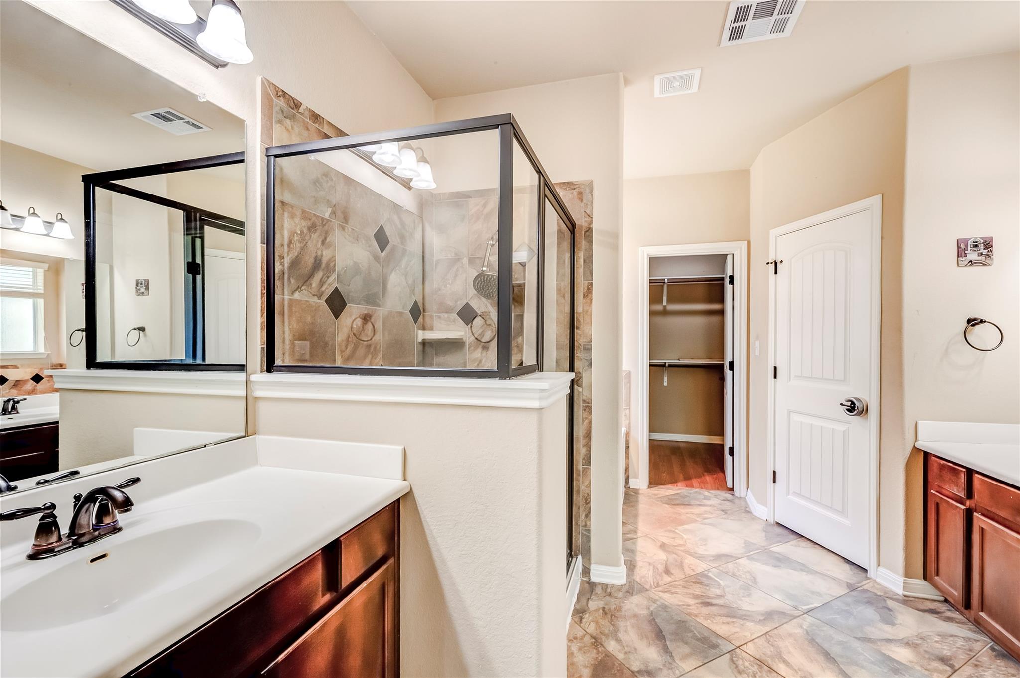 2102 Reston Cv Property Photo 15