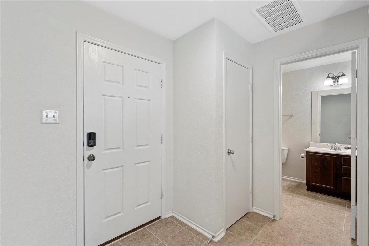 142 Rummel Dr Property Photo 2