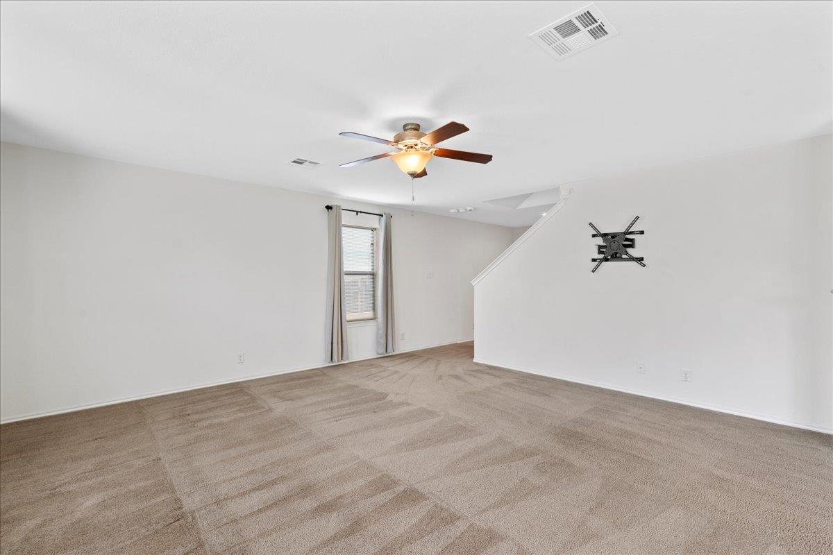 142 Rummel Dr Property Photo 5