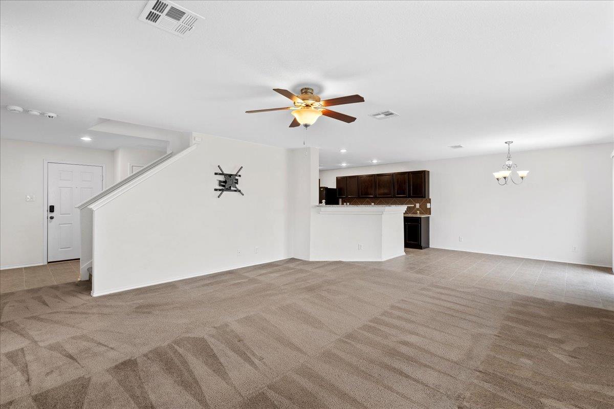 142 Rummel Dr Property Photo 6