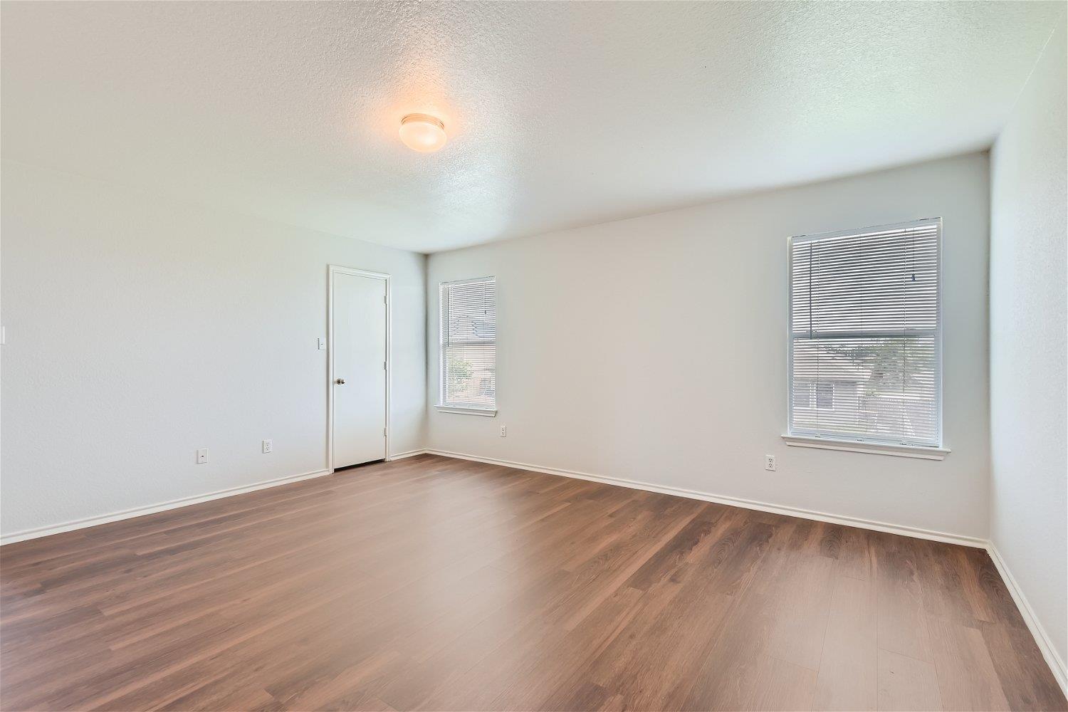18408 Cloudmore Ln Property Photo 7