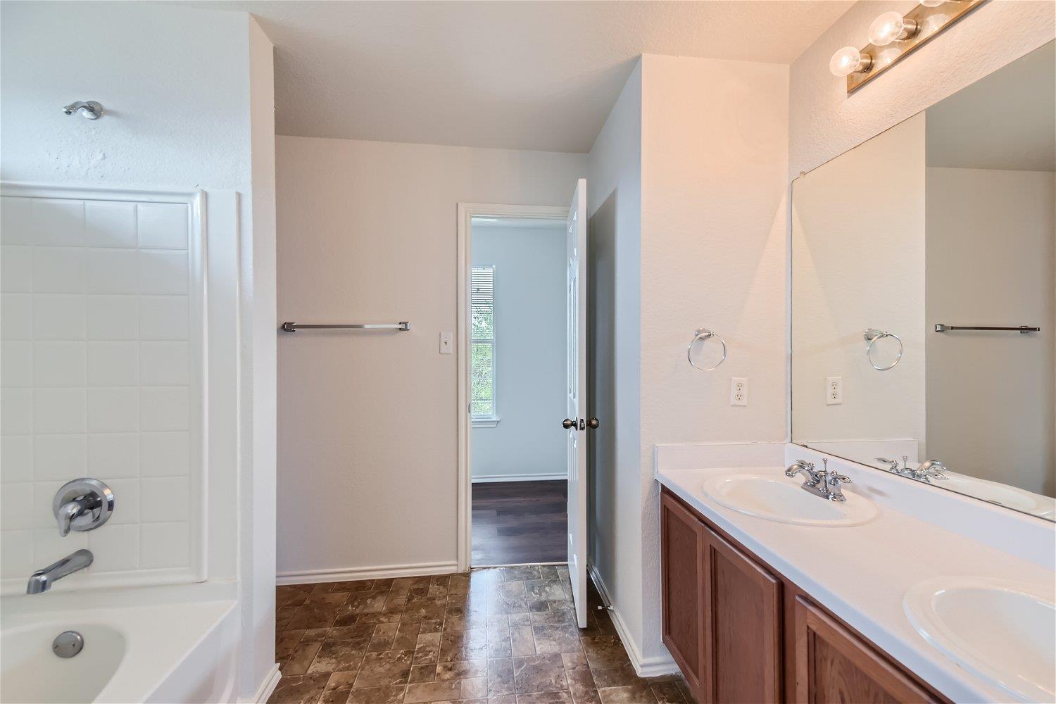 18408 Cloudmore Ln Property Photo 8