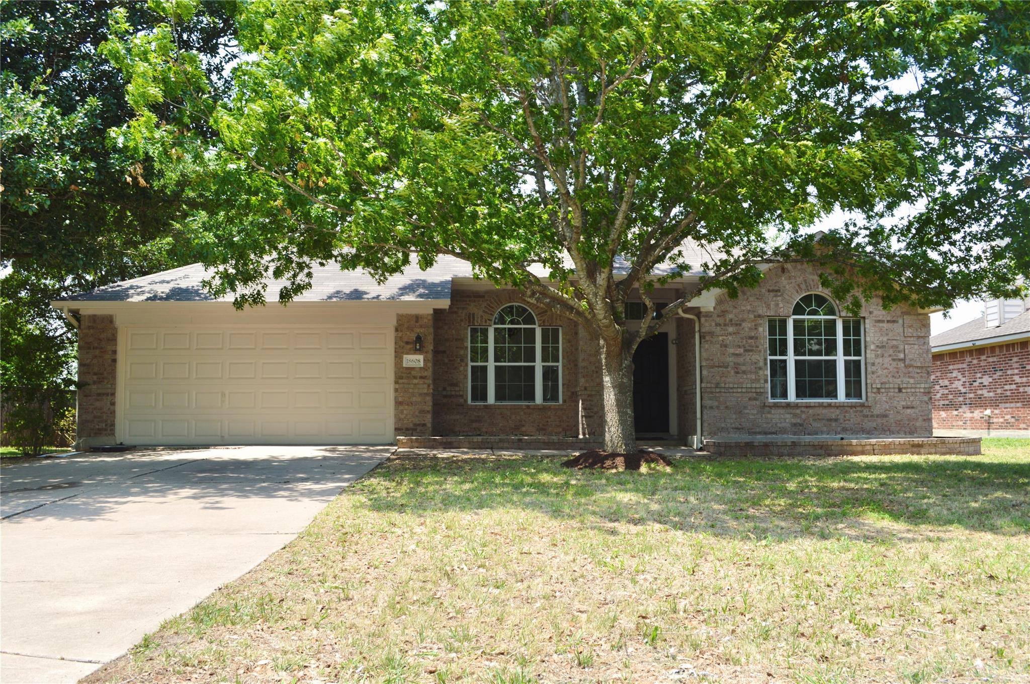 18608 Alnwick Castle Dr Property Photo