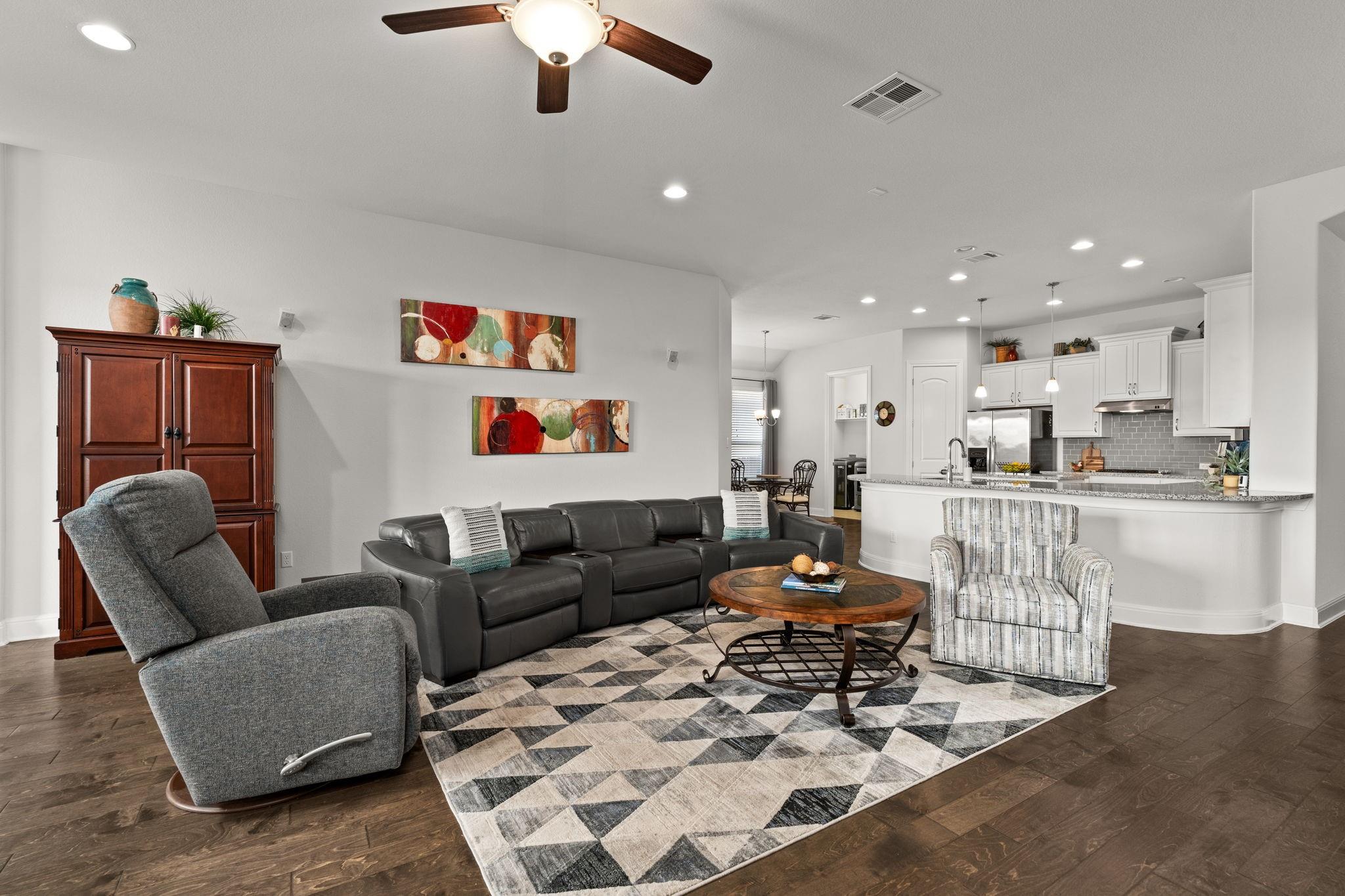 3224 Desert Shade Bnd Property Photo 10