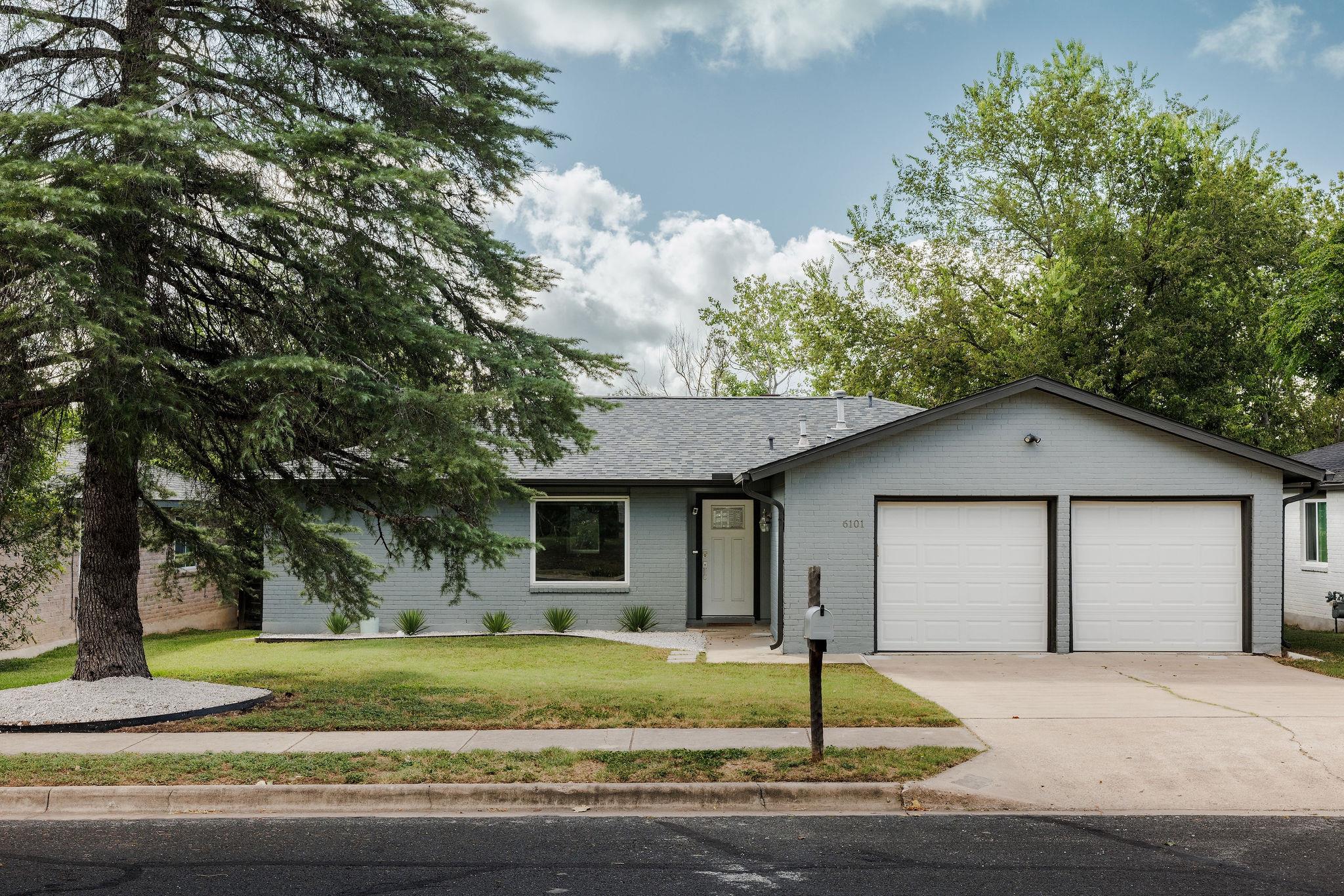 6101 London Dr Property Photo 1