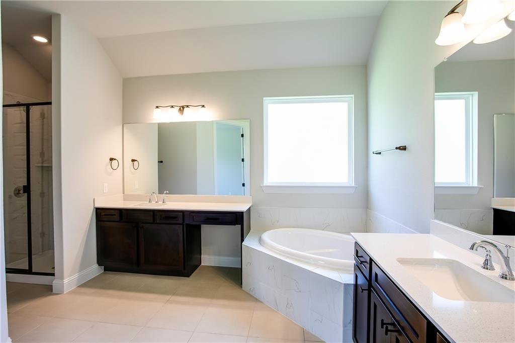 150 Raptor Beak Way Property Photo 8