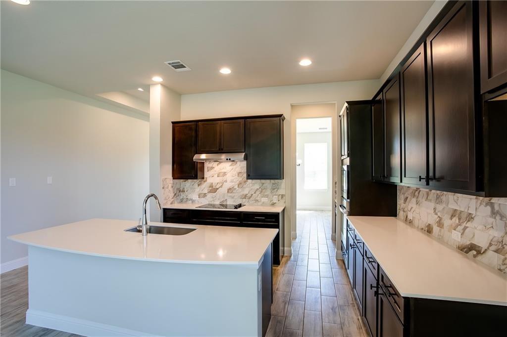 150 Raptor Beak Way Property Photo 22