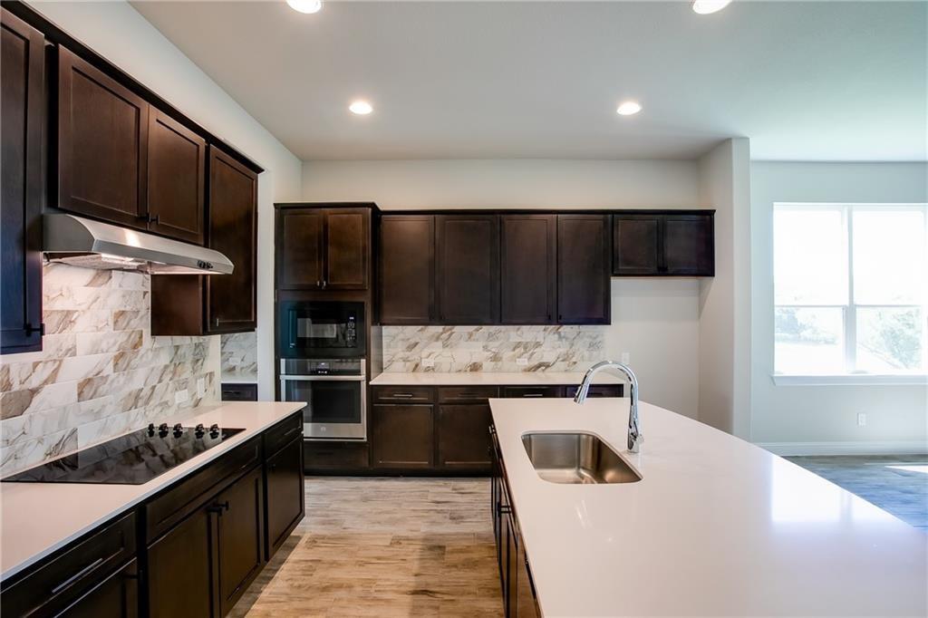 150 Raptor Beak Way Property Photo 23
