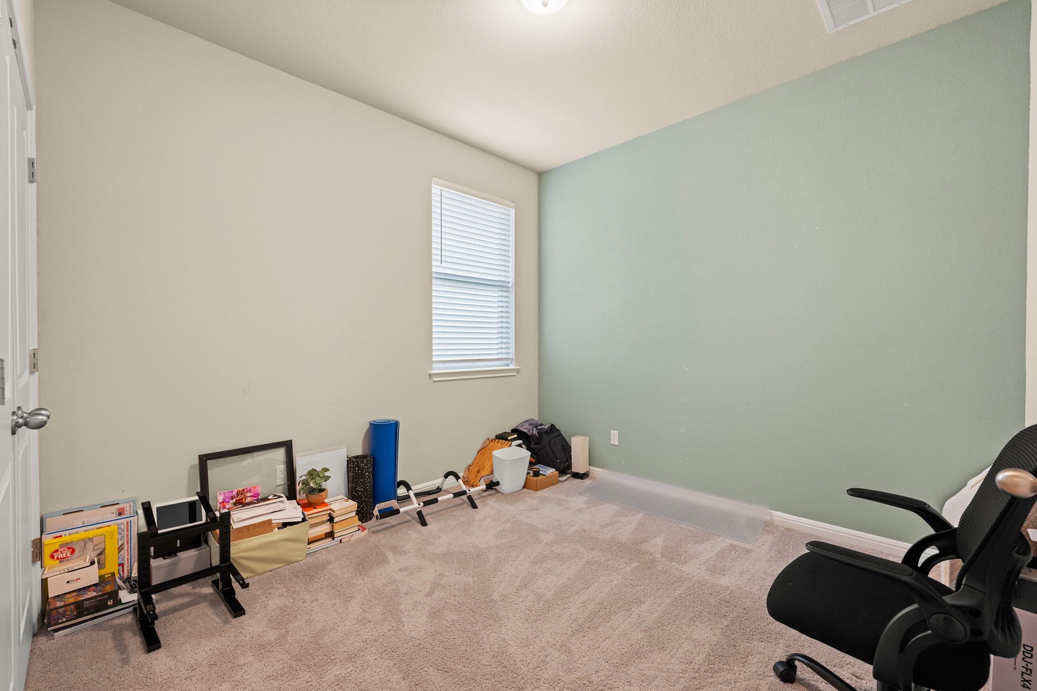 329 Serpens St Property Photo 16