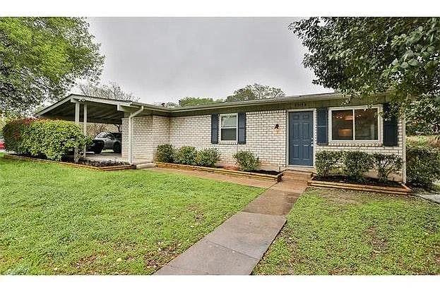 2213 Lanier DR B Property Photo 1