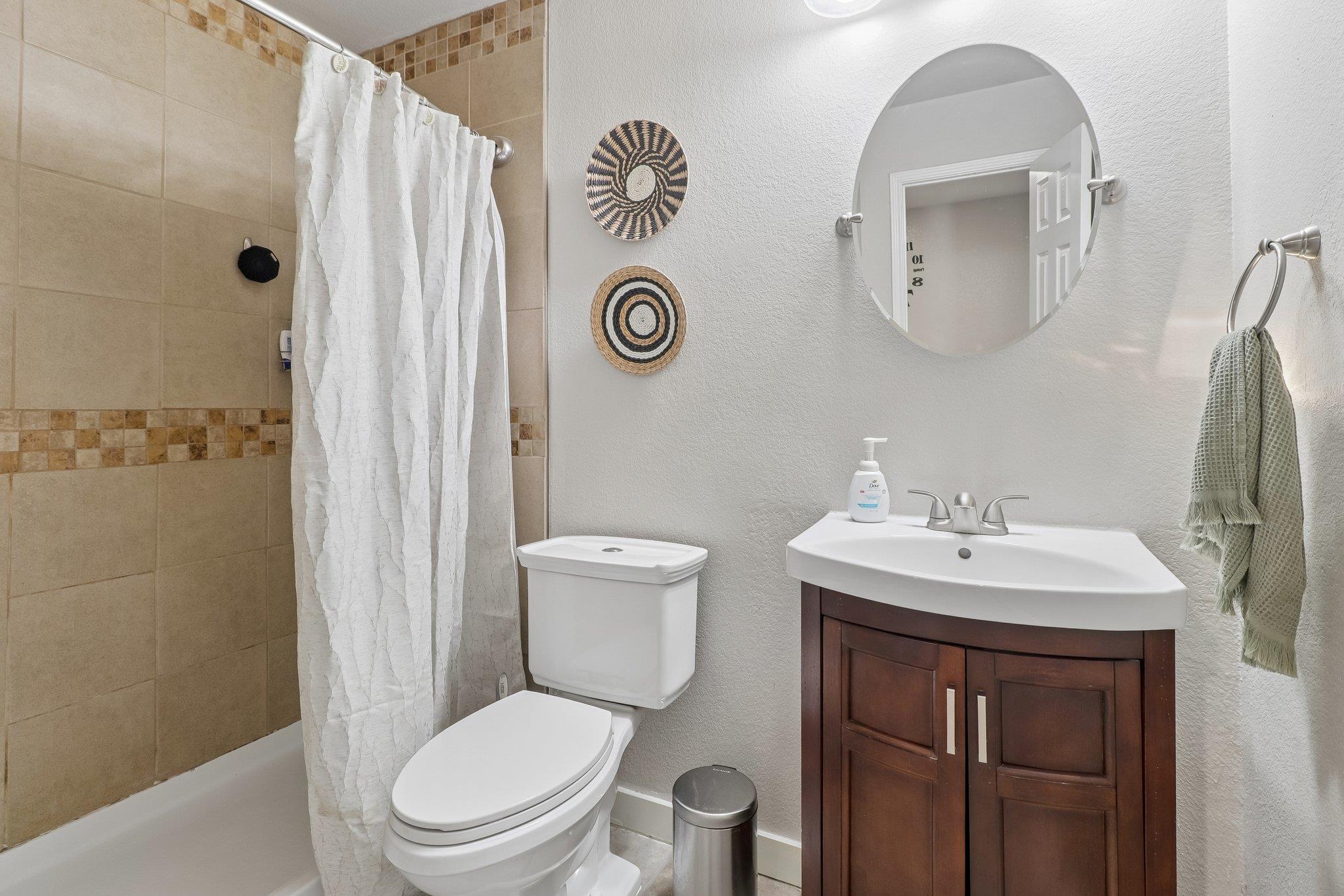 302 Lone Star Blvd Property Photo 14